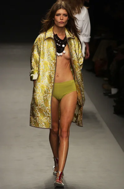 Look 28